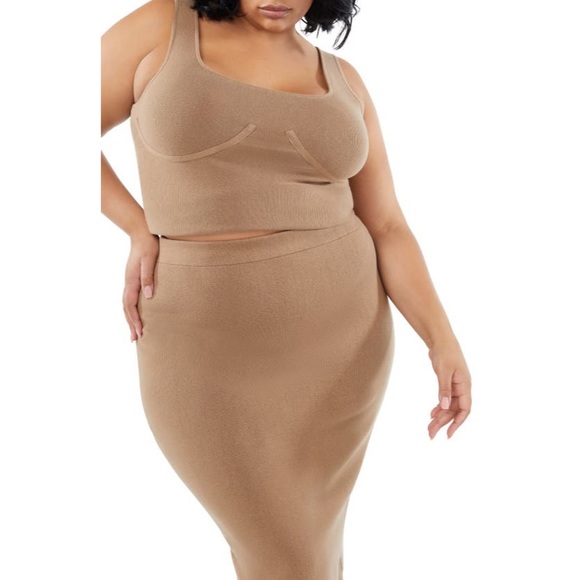 NWT Good American "Cupped Crop Top" Ribbed Knit Scoopneck Nude Bustier Plus 2X - Picture 8 of 12